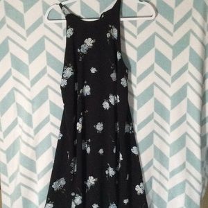 Mossimo Black Floral Shift Dress, Size M
